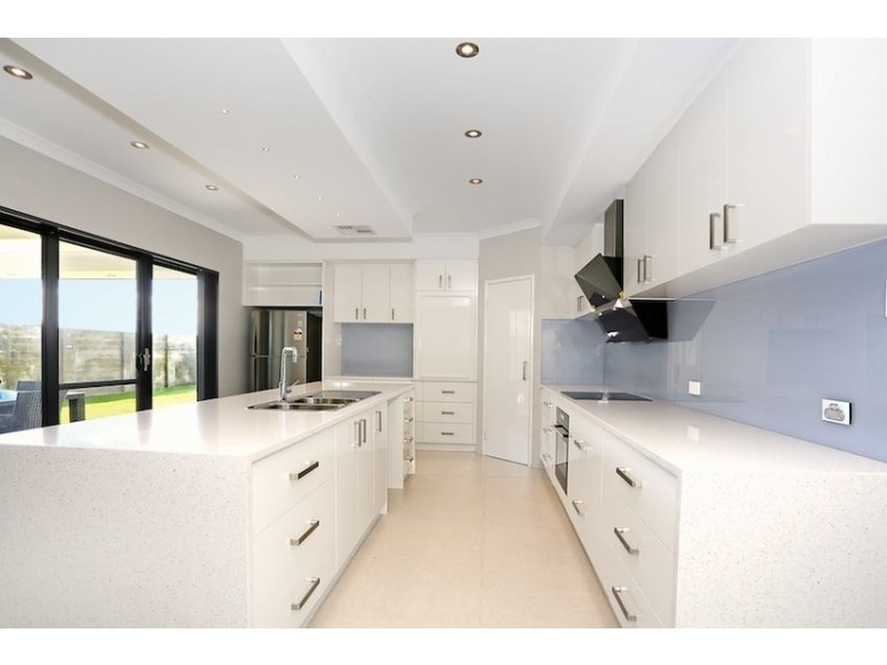 42 Southport Boulevard, Dawesville WA 6211