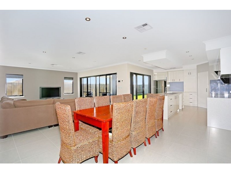 42 Southport Boulevard, Dawesville WA 6211