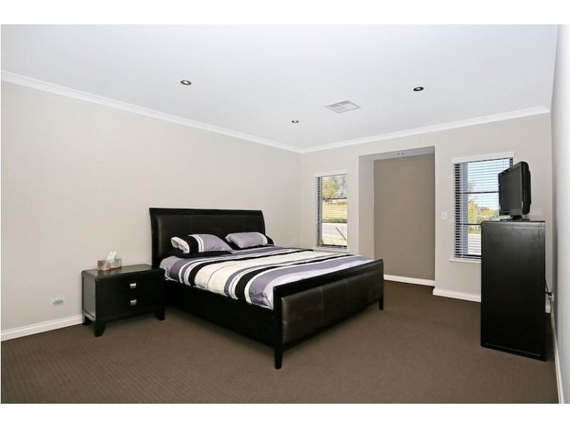 42 Southport Boulevard, Dawesville WA 6211