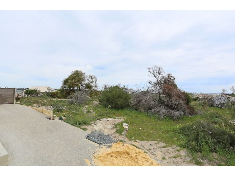 13 Merredin Heights, Dawesville WA 6211