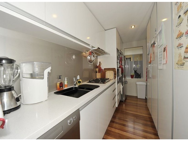 5 Twilight Court, Dudley Park WA 6210