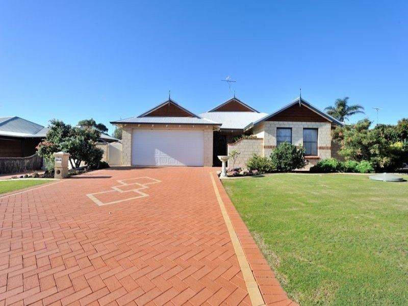 2 SANDRA STREET, Falcon WA 6210