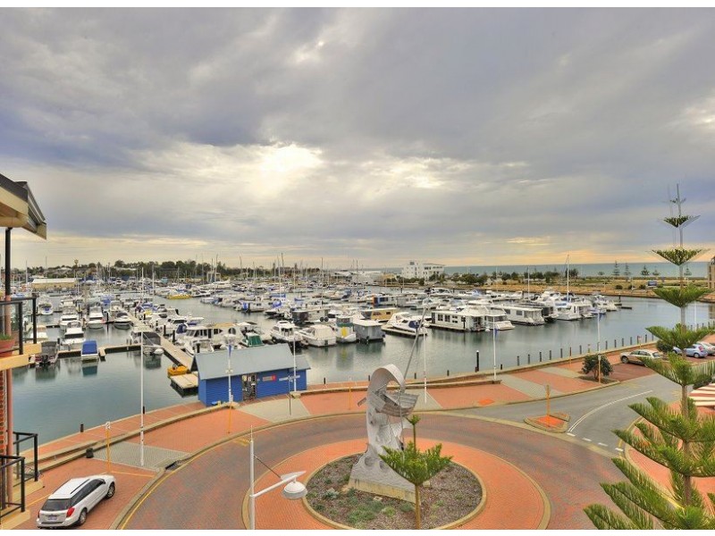 46/37 Dolphin Drive, Mandurah WA 6210