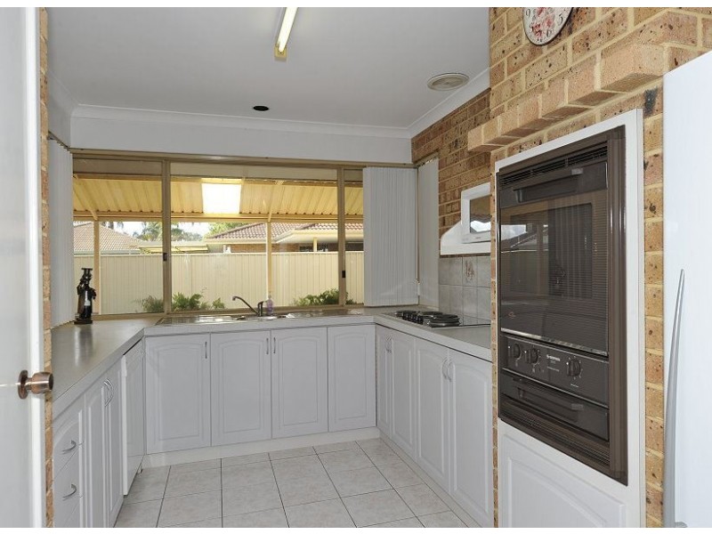 68 Oakmont Avenue, Meadow Springs WA 6210