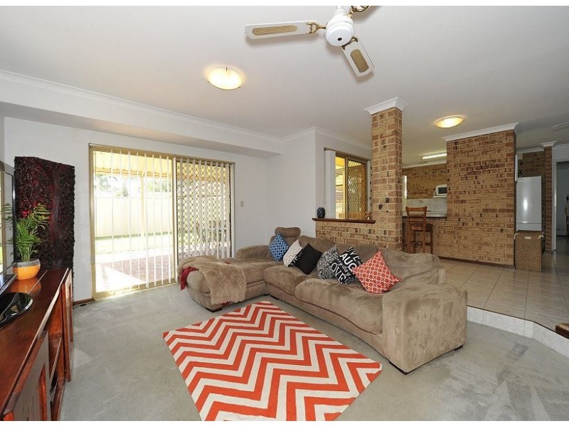 68 Oakmont Avenue, Meadow Springs WA 6210