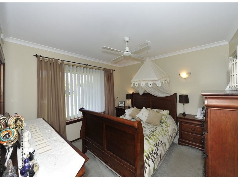 68 Oakmont Avenue, Meadow Springs WA 6210