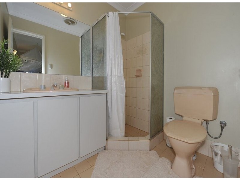 68 Oakmont Avenue, Meadow Springs WA 6210