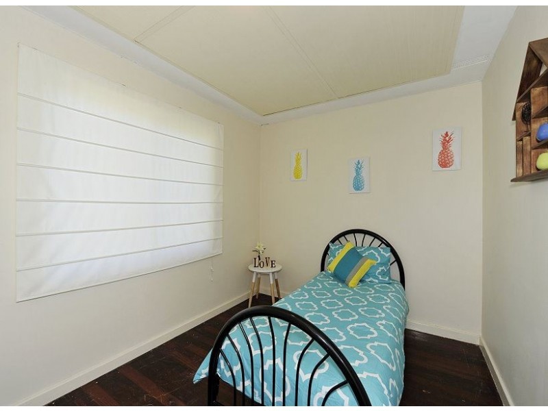 61 Leighton Road, Halls Head WA 6210