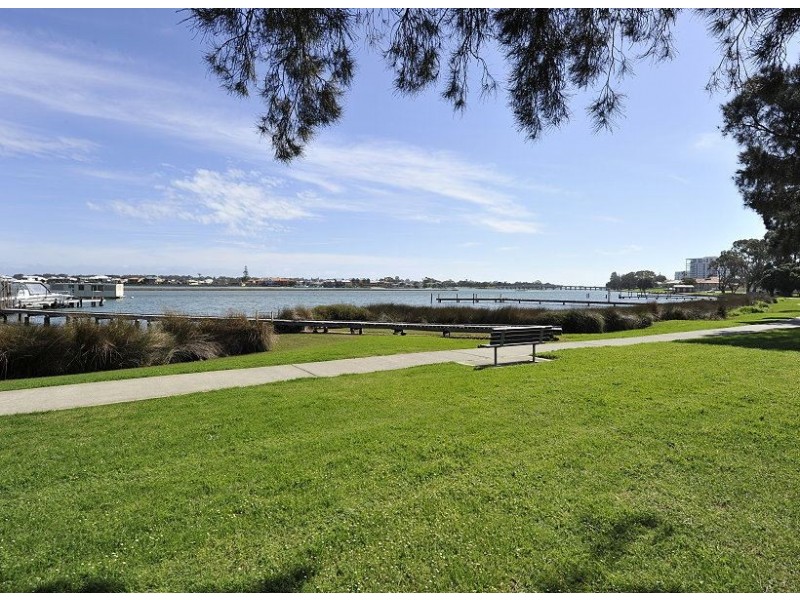 19 Soldiers Cove Terrace, Dudley Park WA 6210