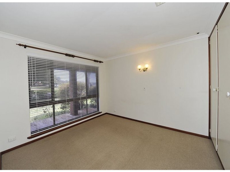 19 Soldiers Cove Terrace, Dudley Park WA 6210