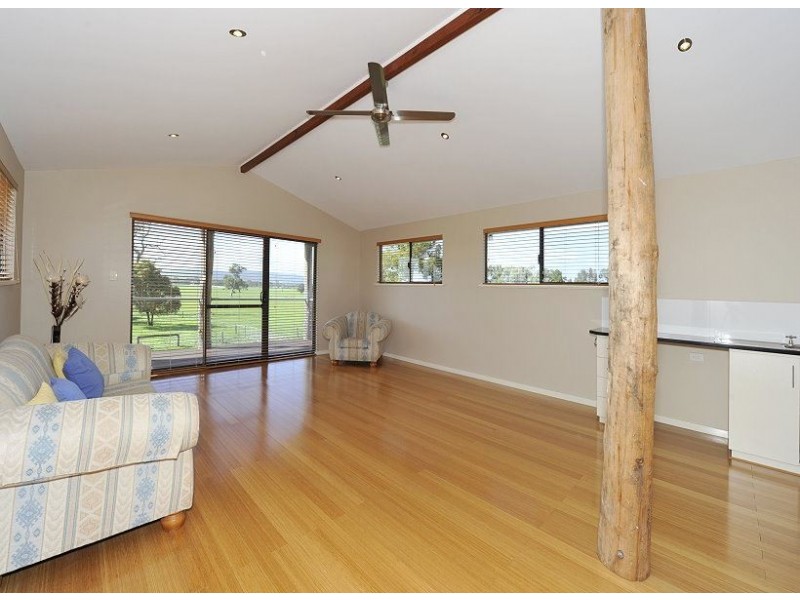 54 Avoca Retreat, North Dandalup WA 6207