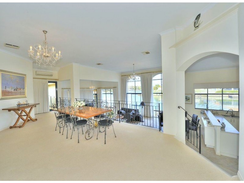 29 Eunamara Retreat, Halls Head WA 6210