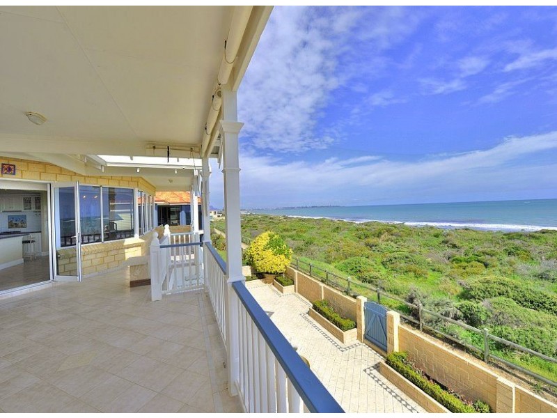 14 Ronsard Drive, San Remo WA 6210