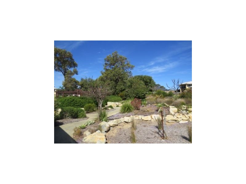 17 Wildwood Hill, Dawesville WA 6211