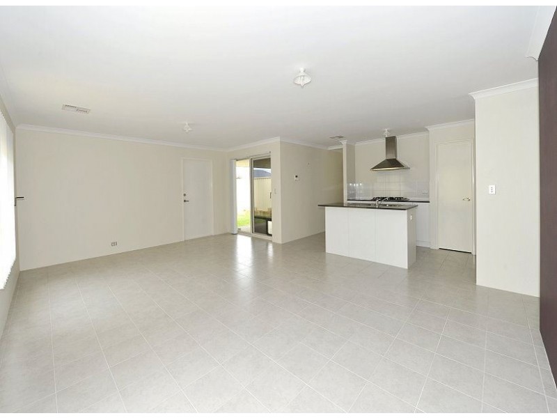 69 Malata Ridge, Lakelands WA 6180