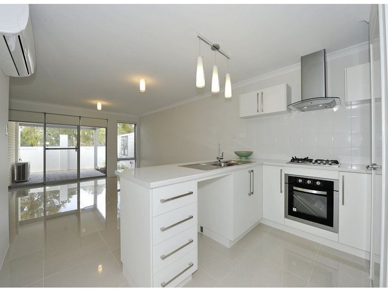 83 Oakleigh Drive, Erskine WA 6210