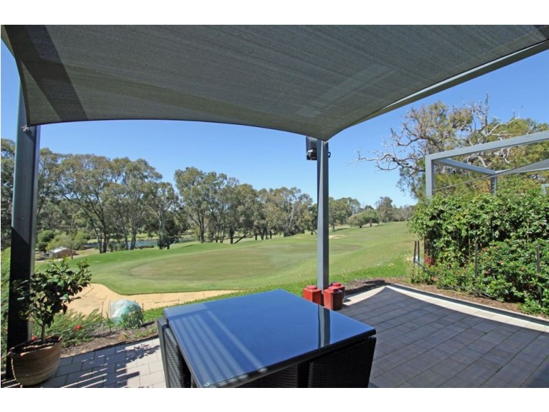 4/44 Oaklands Avenue, Halls Head WA 6210