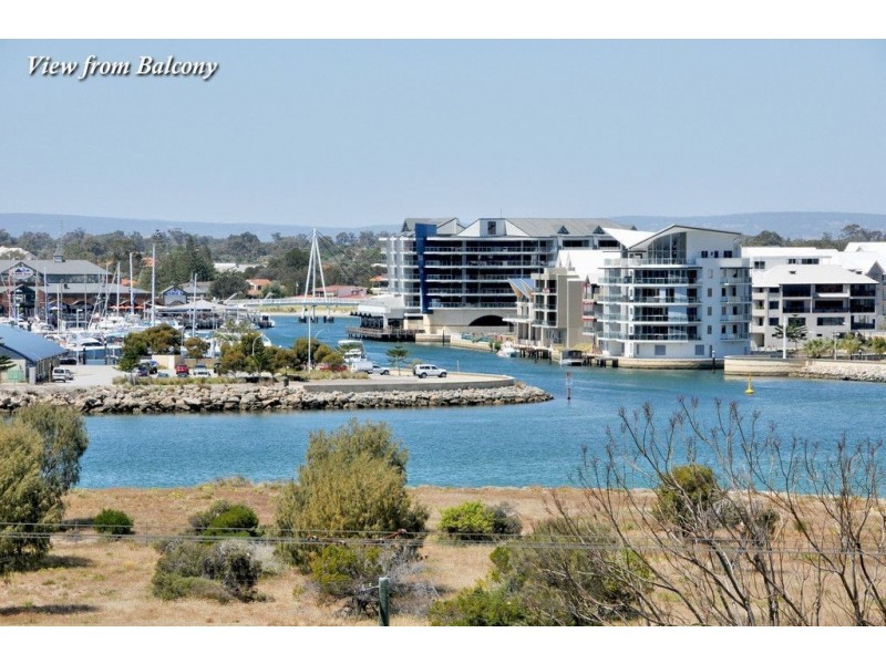 24 Hill Street, Halls Head WA 6210