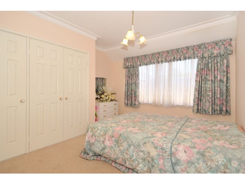 24 Hill Street, Halls Head WA 6210