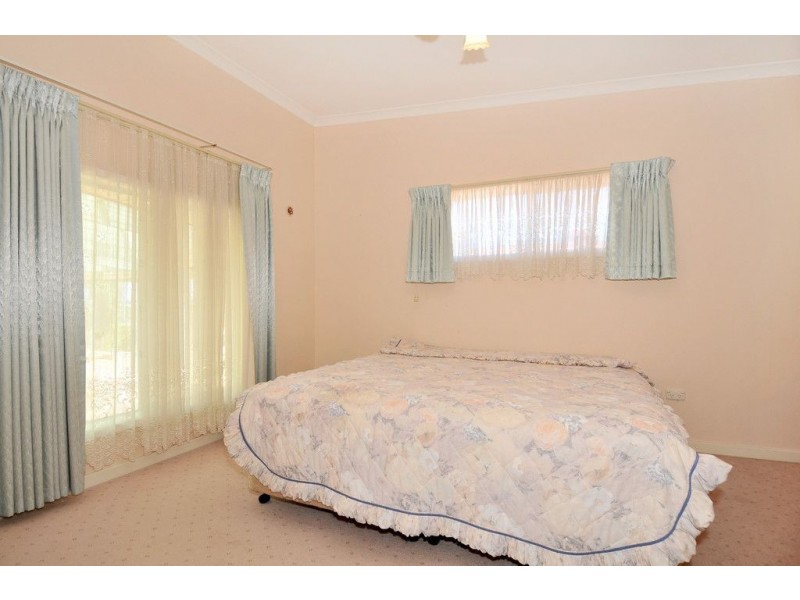 24 Hill Street, Halls Head WA 6210