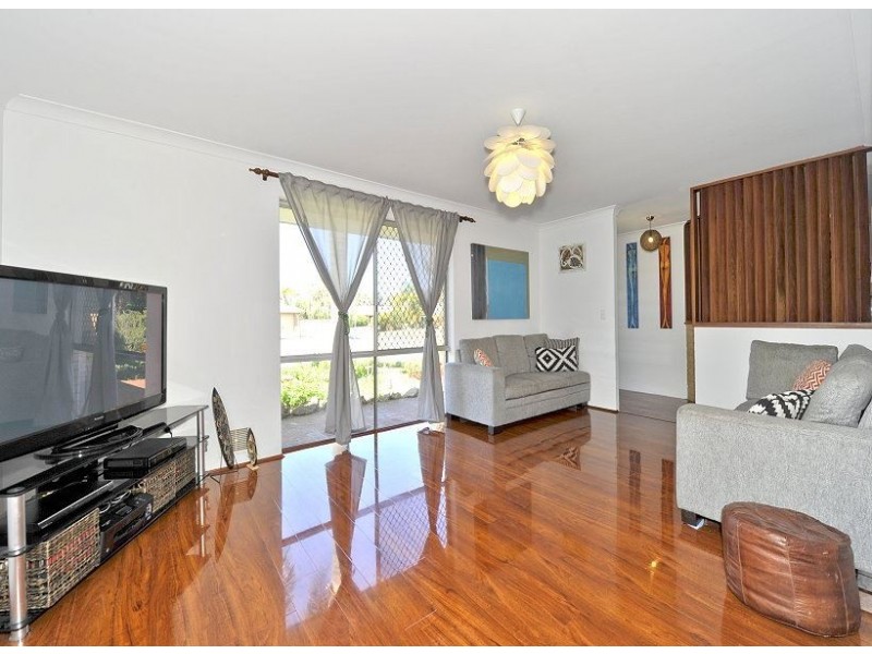 10 Hanson Way, Dudley Park WA 6210