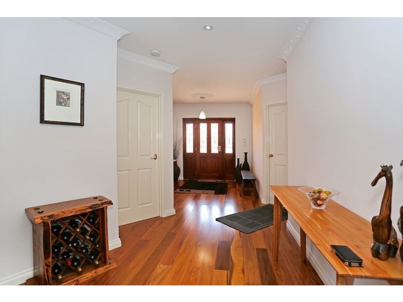 28 Aztec Island Retreat, Halls Head WA 6210