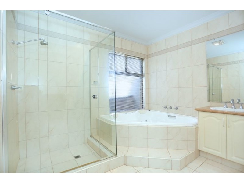 28 Aztec Island Retreat, Halls Head WA 6210