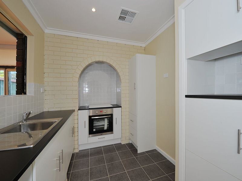 14 Clarice Street, Mandurah WA 6210