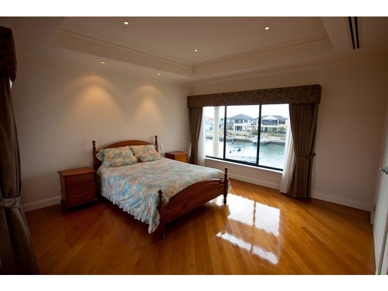 51 Aztec Island Retreat, Halls Head WA 6210