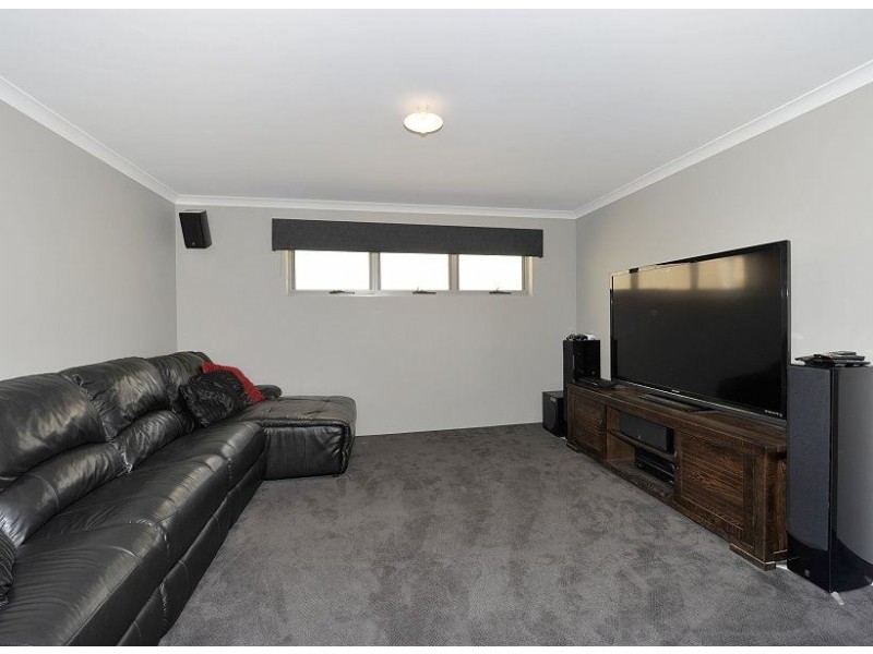 19 Chieftain Pass, Madora Bay WA 6210