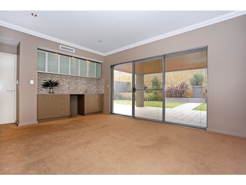 16 Southport Boulevard, Dawesville WA 6211