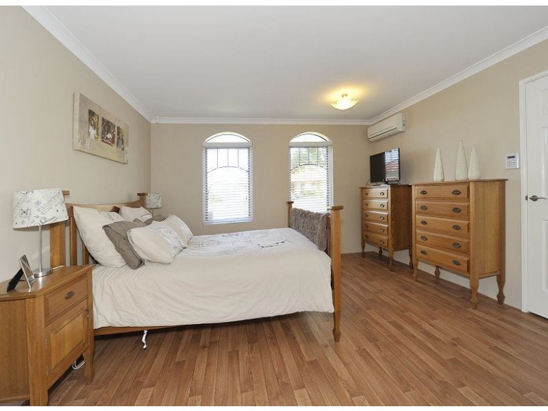 14 Blue Wren Gardens, Coodanup WA 6210