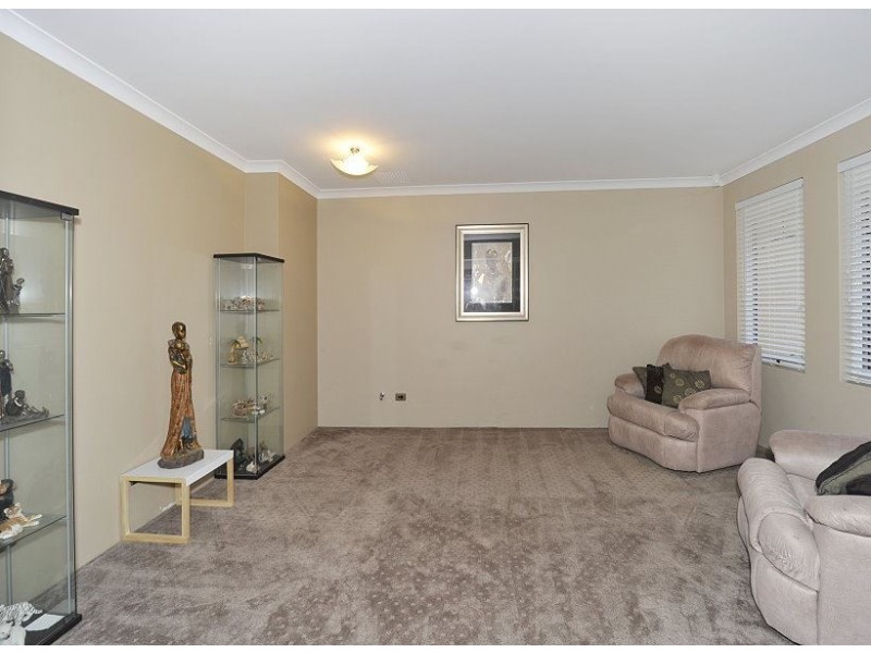 14 Blue Wren Gardens, Coodanup WA 6210