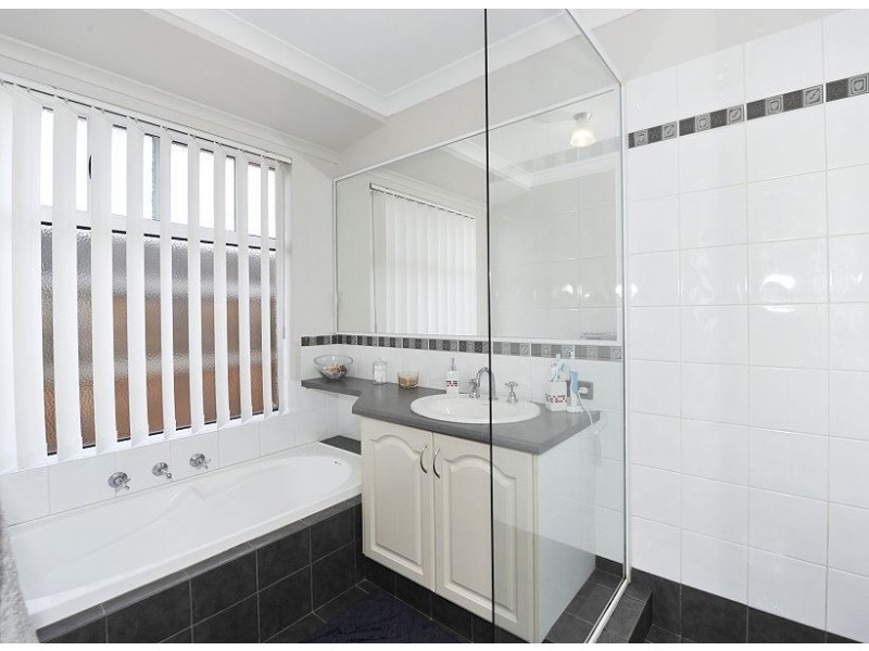 14 Blue Wren Gardens, Coodanup WA 6210