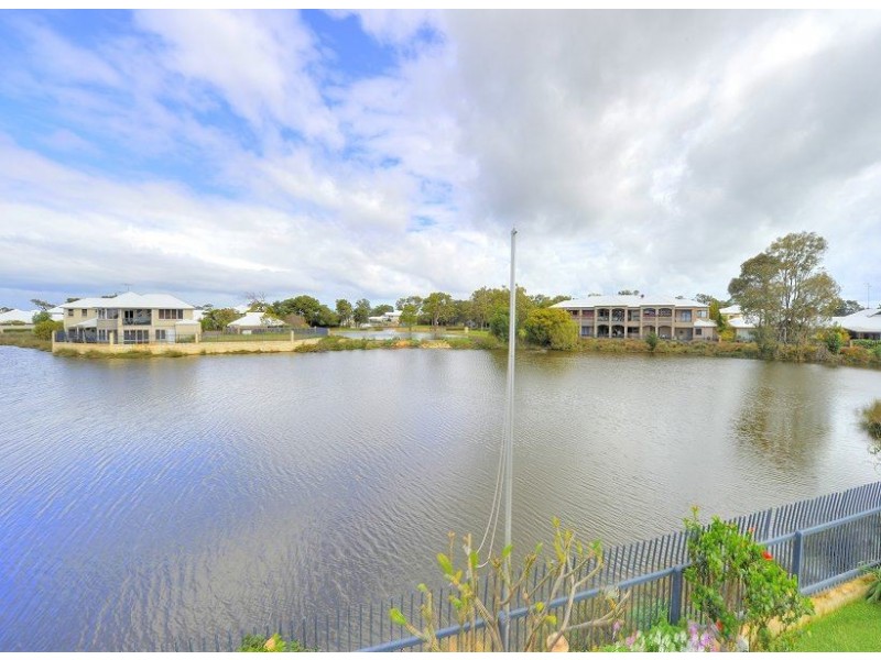 22 Carnarvon Way, Erskine WA 6210