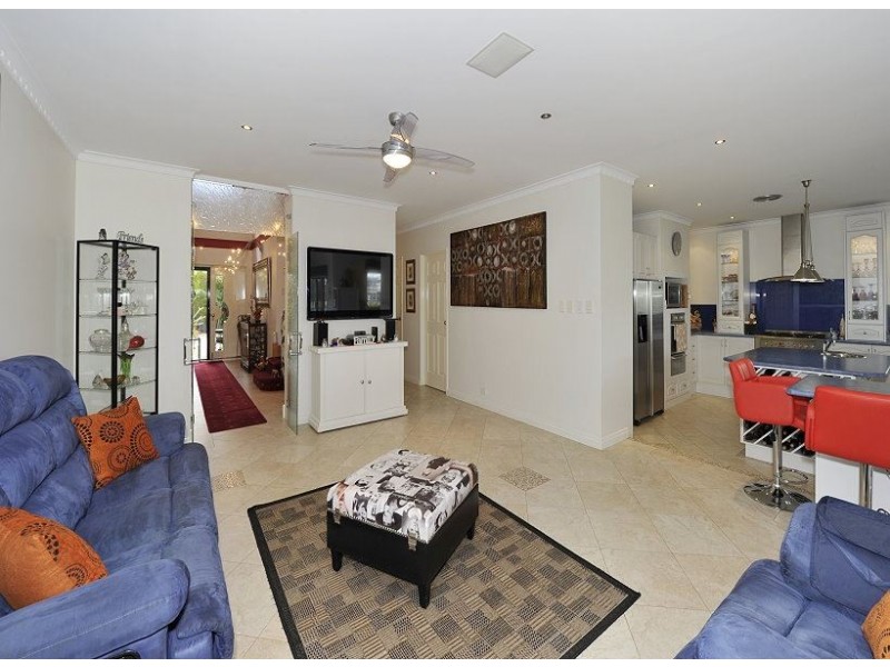 22 Carnarvon Way, Erskine WA 6210