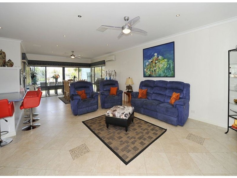 22 Carnarvon Way, Erskine WA 6210