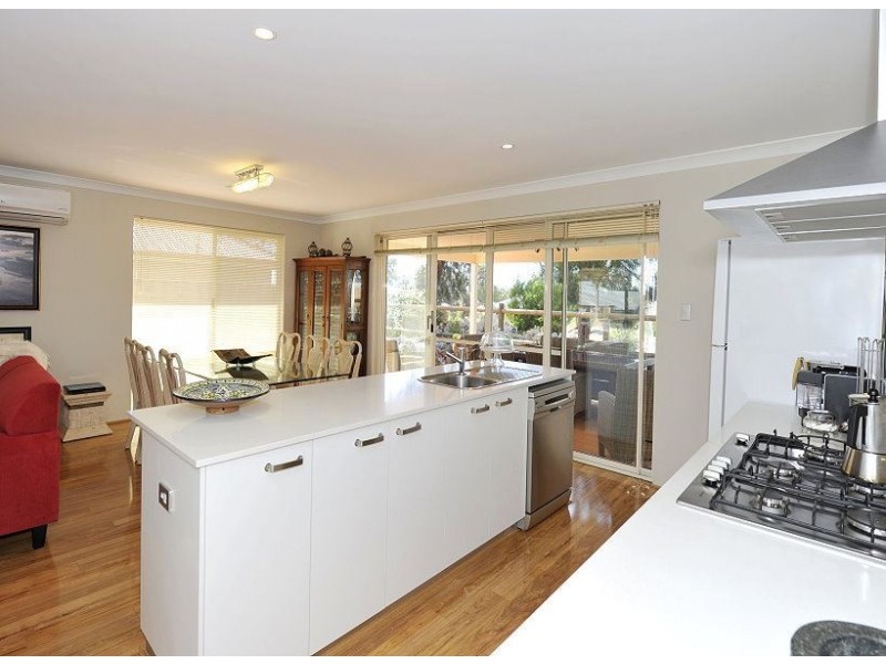 11 Wildwood Hill, Dawesville WA 6211