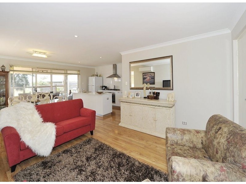 11 Wildwood Hill, Dawesville WA 6211