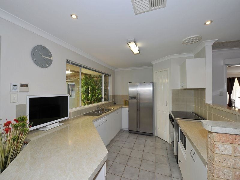 25 Success Street, Madora Bay WA 6210