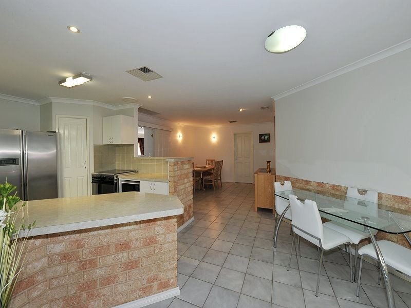 25 Success Street, Madora Bay WA 6210