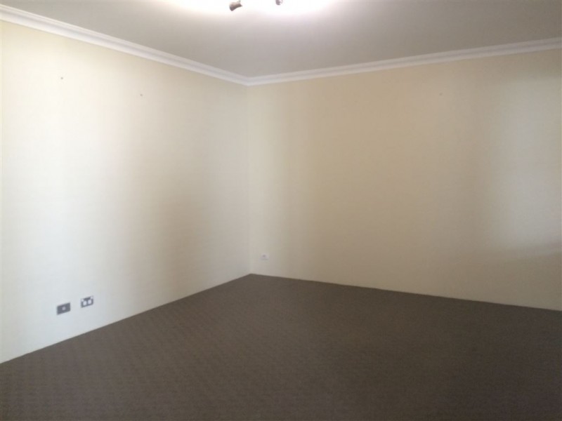 4 Banksiadale Gate, Lakelands WA 6180