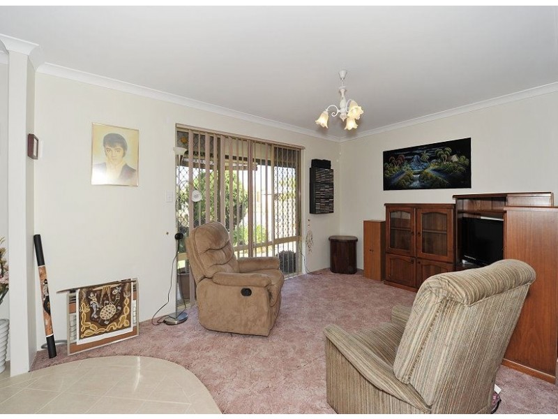 44 Casuarina Drive, Halls Head WA 6210