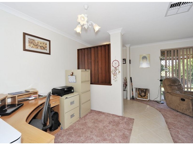 44 Casuarina Drive, Halls Head WA 6210