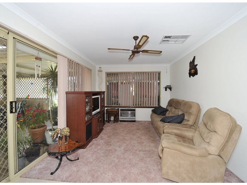 44 Casuarina Drive, Halls Head WA 6210