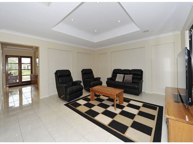 47 Pebble Beach Boulevard, Meadow Springs WA 6210