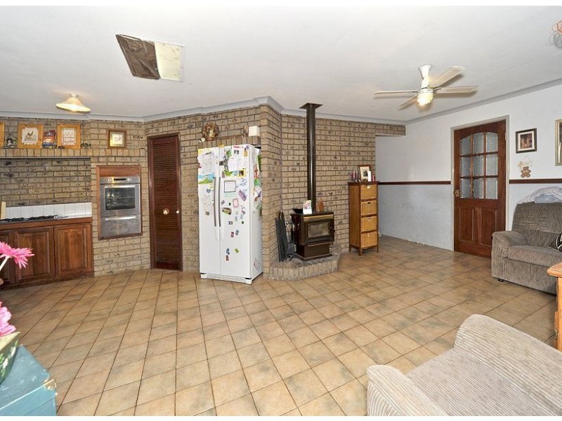 22 Bentley Street, Singleton WA 6175