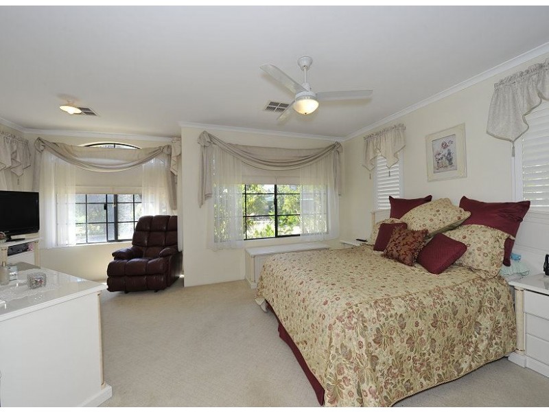 82 Peaceful Waters Drive, Barragup WA 6209