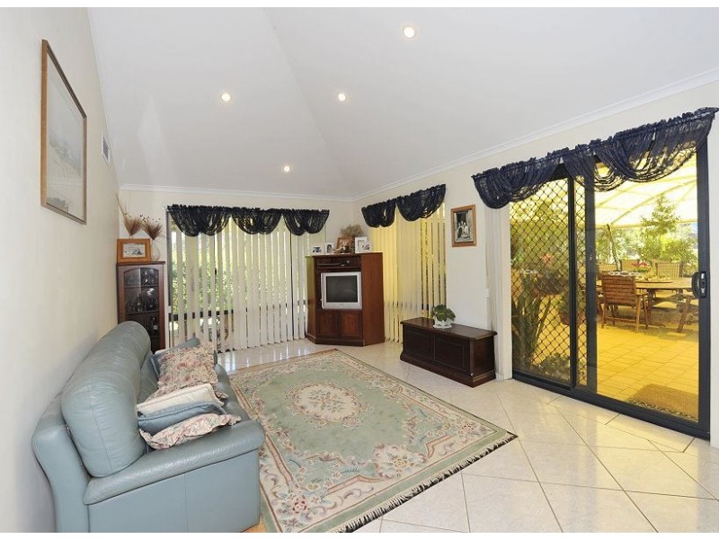 82 Peaceful Waters Drive, Barragup WA 6209