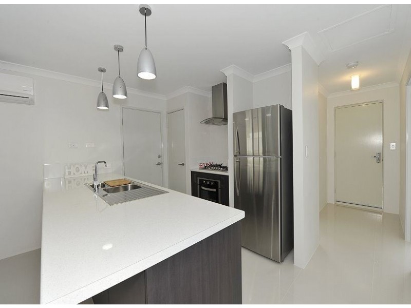 1 Butcherbird Loop, Erskine WA 6210